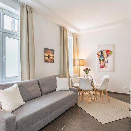 Cozy Heaven In The Lovely 2Nd District Of Виена Екстериор снимка