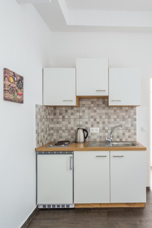 Cozy Heaven In The Lovely 2Nd District Of Виена Екстериор снимка