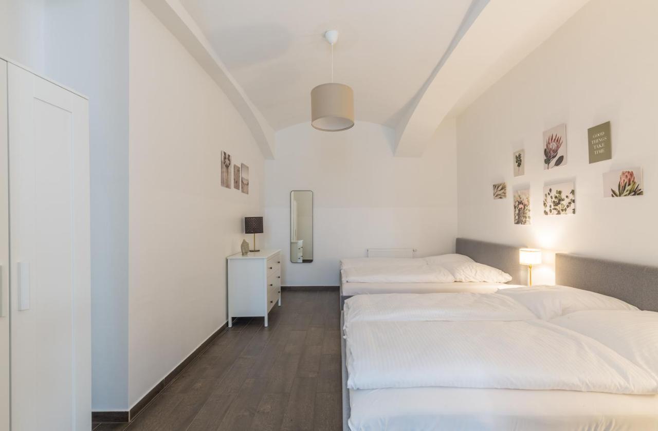 Cozy Heaven In The Lovely 2Nd District Of Виена Екстериор снимка